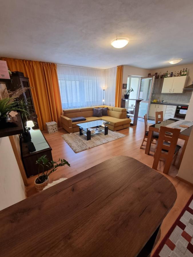 Apartment Pinewood *** Vysne Ruzbachy Bagian luar foto