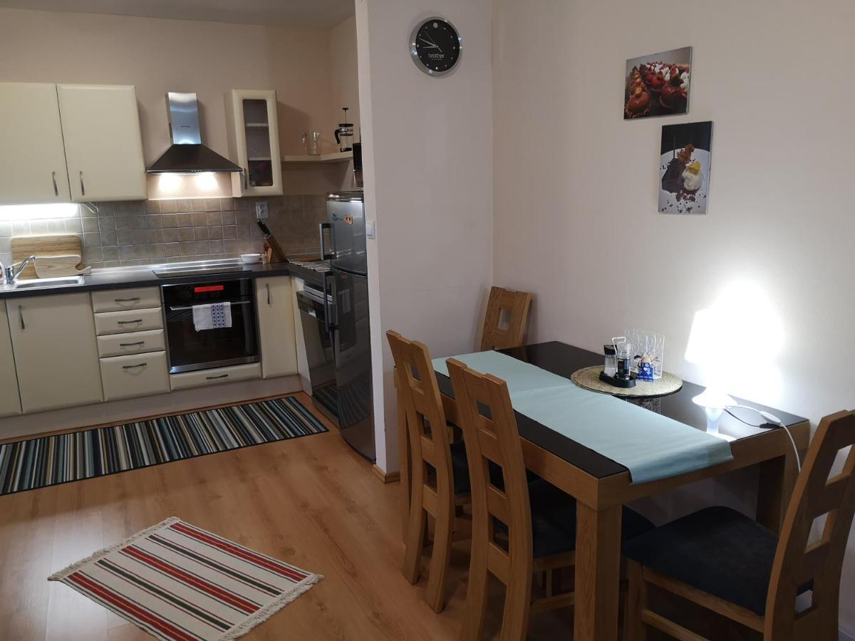 Apartment Pinewood *** Vysne Ruzbachy Bagian luar foto