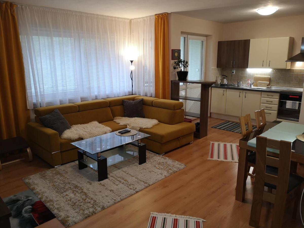 Apartment Pinewood *** Vysne Ruzbachy Bagian luar foto